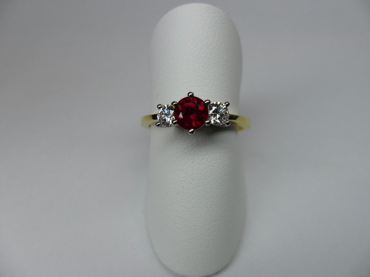 Trap Riviera Ring met Diamant en Robijn Geelgoud